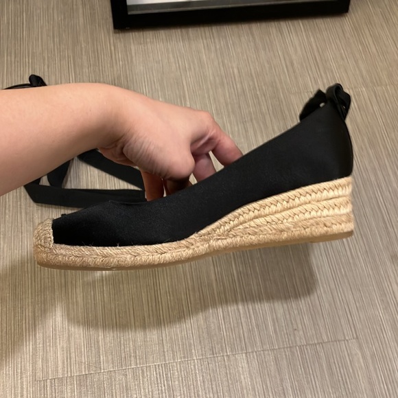 Tory Burch Satin Heather Ankle Wrap Espadrille Wedge shoes Black color Size 5.5 - Picture 5 of 9